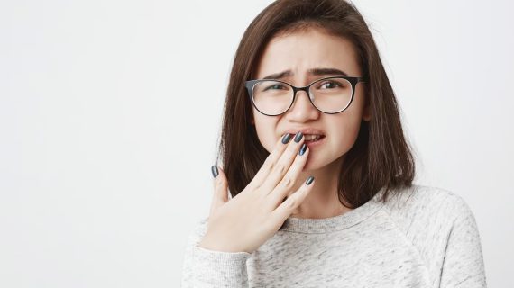 Solusi Alami untuk Mengatasi Gigi Sensitif