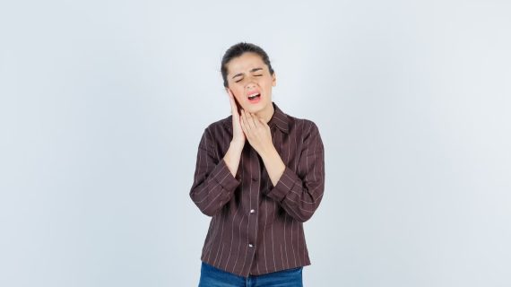 Cara Memutihkan Gigi yang Sensitif: Tips dan Perawatan yang Tepat