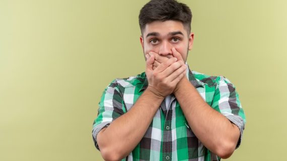 Mengatasi Masalah Nafas Tak Sedap dengan Perawatan Gigi yang Tepat