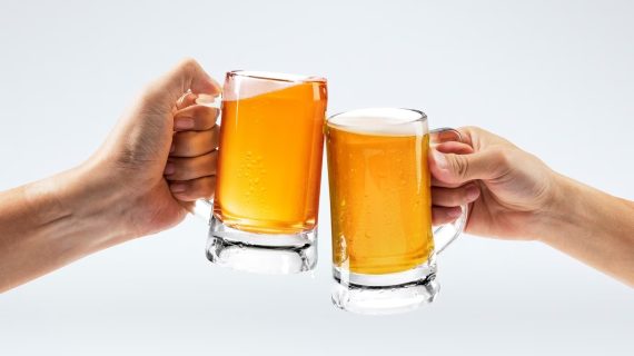 Alkohol dan Kesehatan Gigi: Apa yang Perlu Anda Ketahui